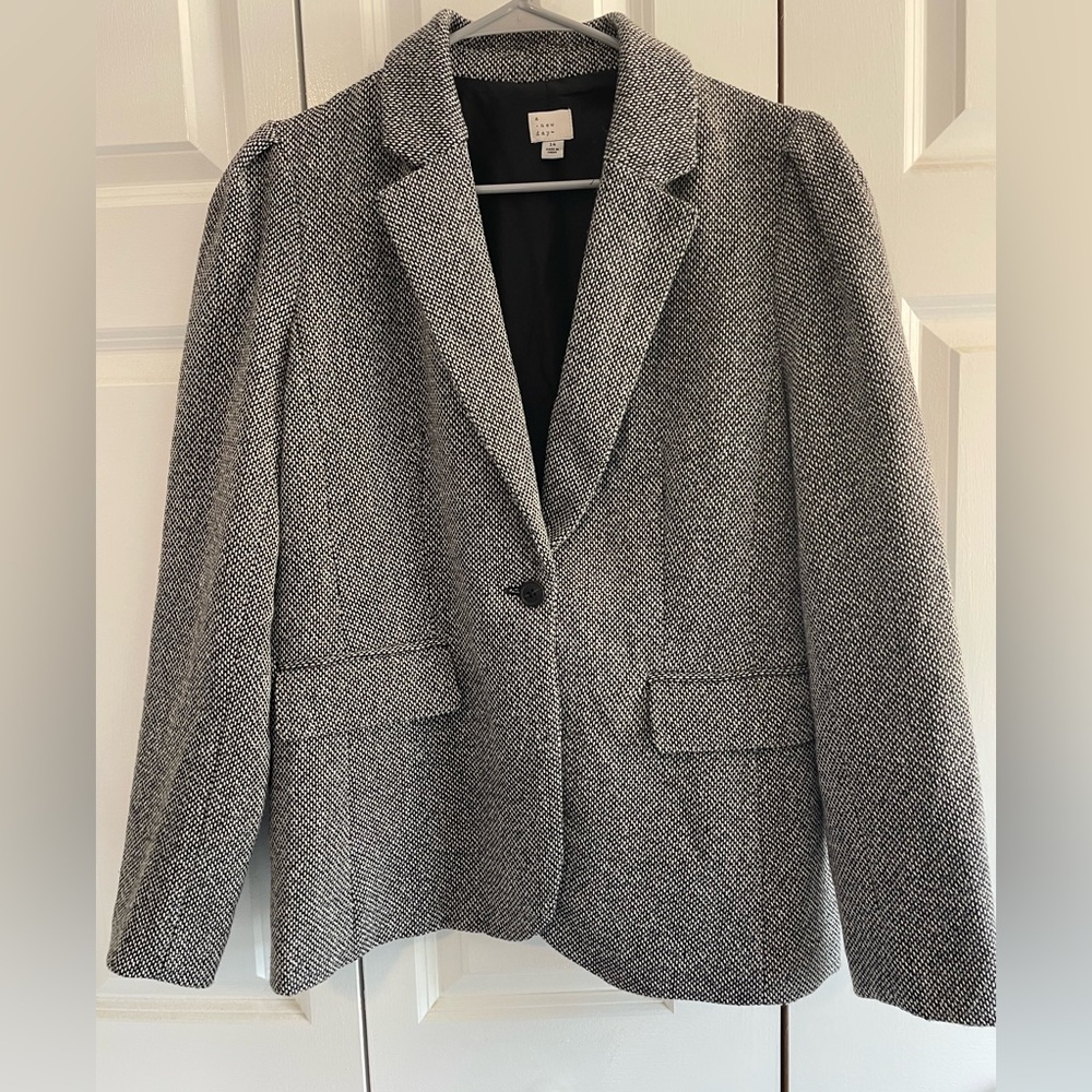 A New Day Women’s Ruffle Shoulder Oversized Blazer